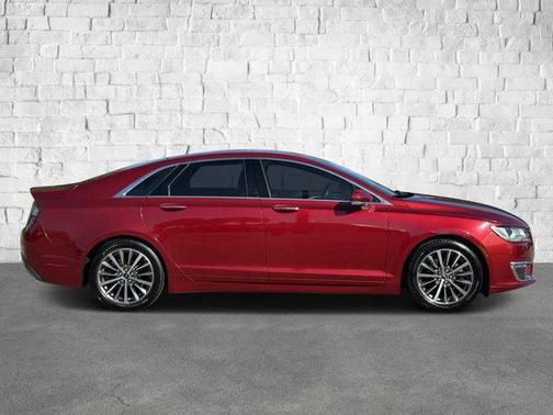 2017 Lincoln MKZ Base