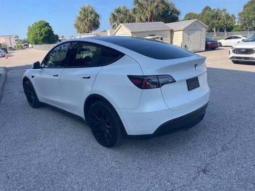 2021 Tesla Model Y Long Range Dual Motor All-Wheel Drive