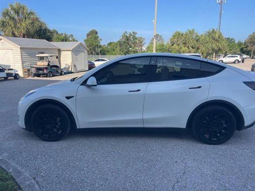 2021 Tesla Model Y Long Range Dual Motor All-Wheel Drive