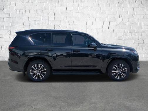 2025 Lexus LX 600 Premium