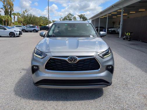 2023 Toyota Highlander Platinum