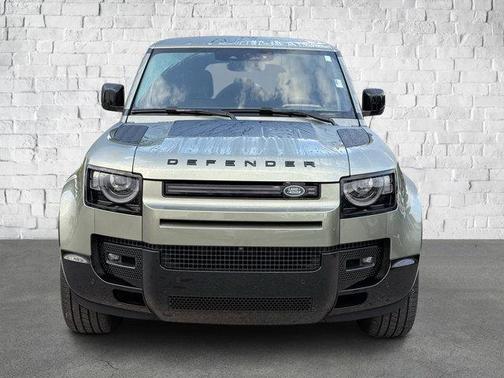 2025 Land Rover Defender 110 P500 X-Dynamic SE