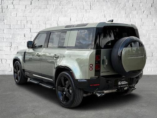 2025 Land Rover Defender 110 P500 X-Dynamic SE