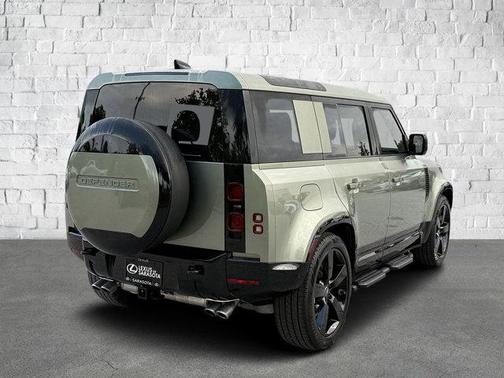 2025 Land Rover Defender 110 P500 X-Dynamic SE