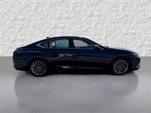 2025 Lexus ES 350 Ultra Luxury