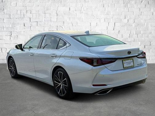 2025 Lexus ES 350 Base