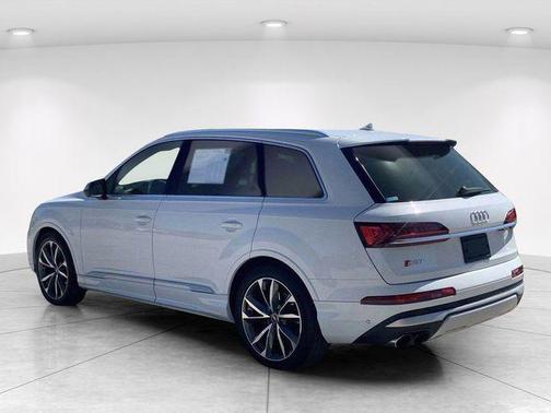 Glacier White Metallic 2023 Audi SQ7 4.0T Premium Plus