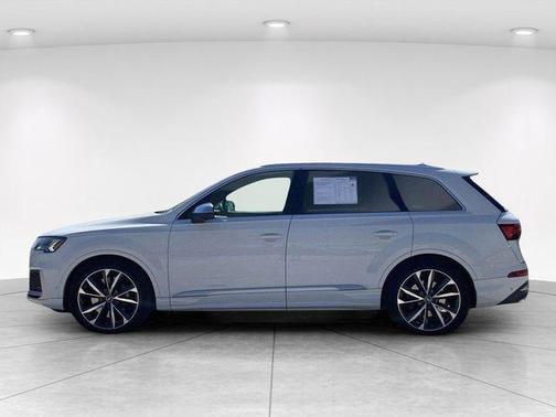 Glacier White Metallic 2023 Audi SQ7 4.0T Premium Plus