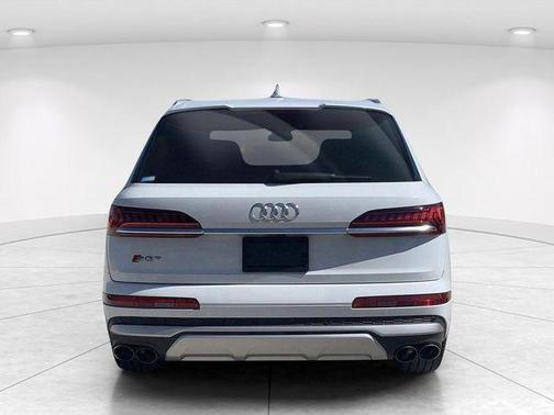 Glacier White Metallic 2023 Audi SQ7 4.0T Premium Plus