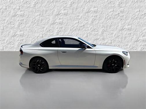 2025 BMW M240 i xDrive