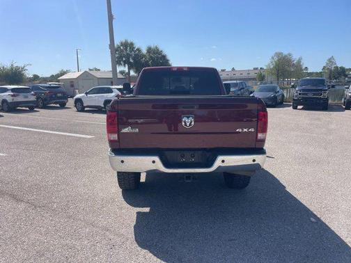 2017 RAM 3500 Big Horn Crew Cab 4x4 6'4' Box