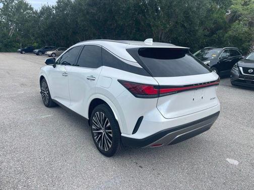 Eminent White Pearl 2024 Lexus RX 350 Premium Plus