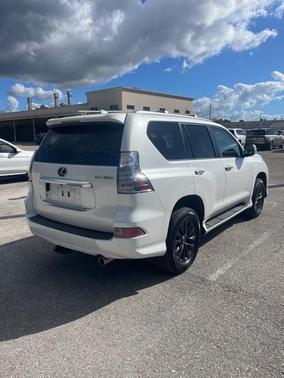 2023 Lexus GX 460 Premium