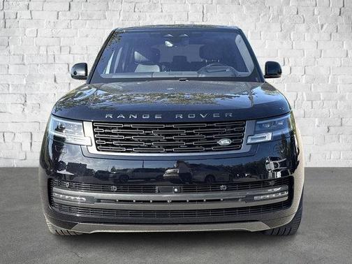 2023 Land Rover Range Rover P530 SE