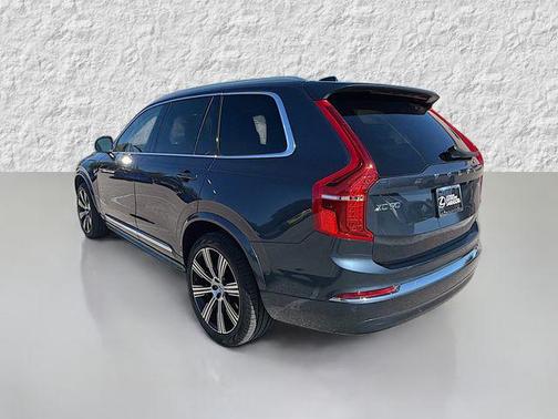 2024 Volvo XC90 B5 Plus Bright Theme
