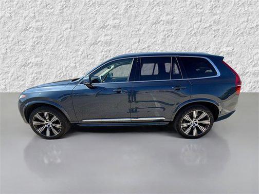2024 Volvo XC90 B5 Plus Bright Theme