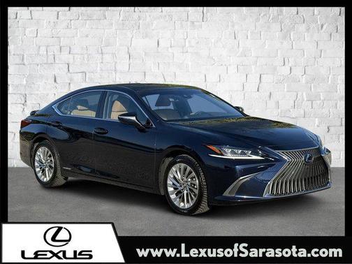 2019 Lexus ES 300h Luxury