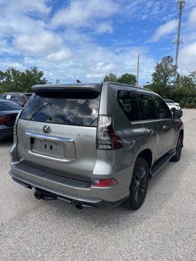 Atomic Silver 2023 Lexus GX 460 Premium