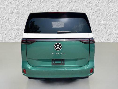 2025 Volkswagen ID. Buzz Pro S Plus