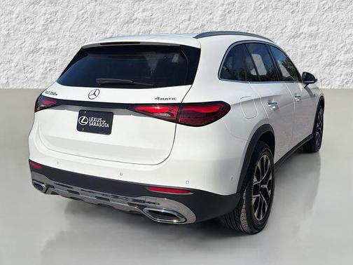 2025 Mercedes-Benz GLC 350e Base