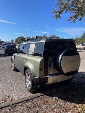 2021 Land Rover Defender 110 SE