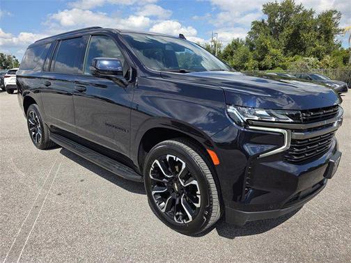 2022 Chevrolet Suburban RST