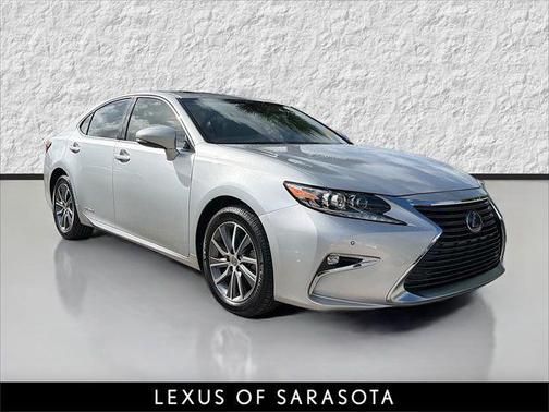2016 Lexus ES 300h Base