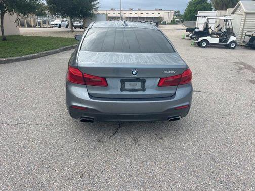 2019 BMW 540 540i