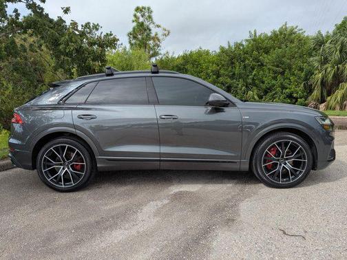 2022 Audi Q8 55 Prestige
