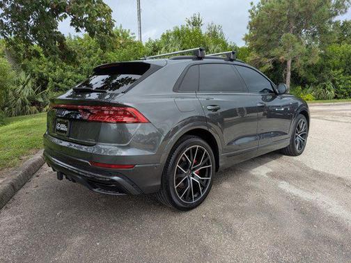 2022 Audi Q8 55 Prestige