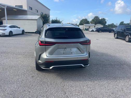 2025 Lexus NX 450h+ F SPORT Handling