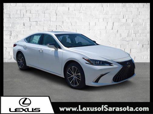 2025 Lexus ES 300h Base