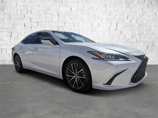 2023 Lexus ES 300h Base