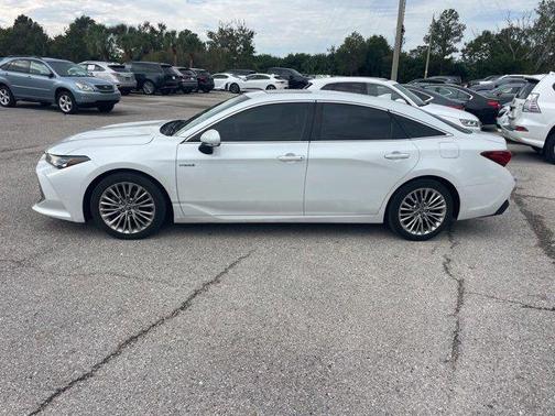 2020 Toyota Avalon Hybrid Limited