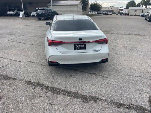 2020 Toyota Avalon Hybrid Limited