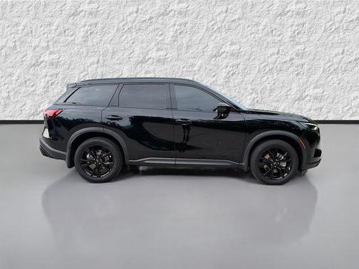 Mineral Black 2025 INFINITI QX60 Luxe