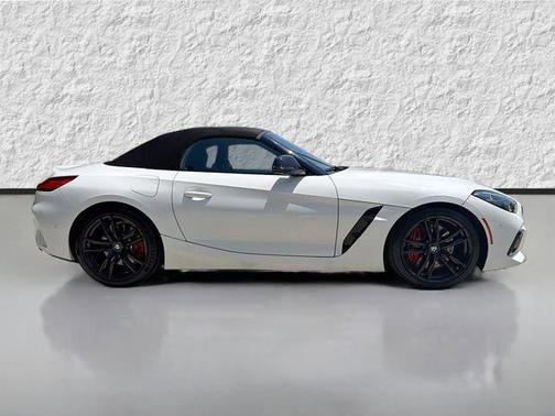 Alpine White 2025 BMW Z4 M40i