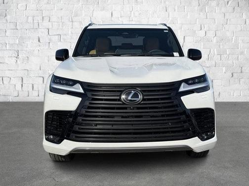 2025 Lexus LX 700h Luxury