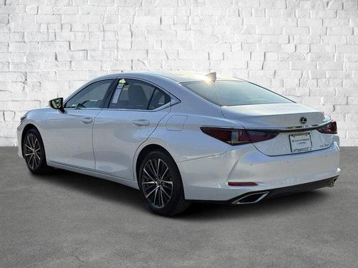 2025 Lexus ES 350 Base