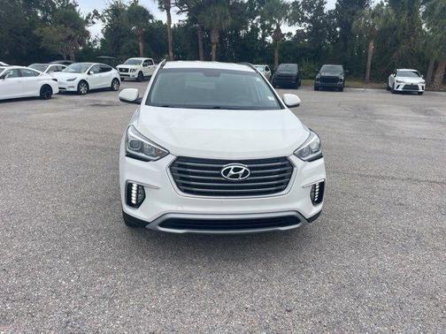 2017 Hyundai SANTA FE SE