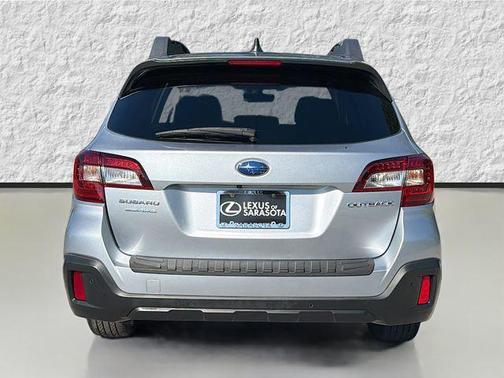 Ice Silver Metallic 2019 Subaru Outback 2.5i Limited