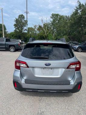 Ice Silver Metallic 2019 Subaru Outback 2.5i Limited