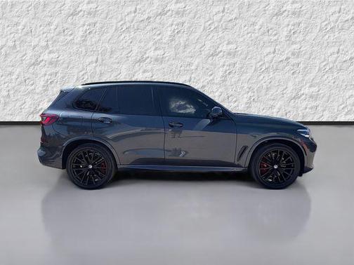 Arctic Grey Metallic 2022 BMW X5 M50i