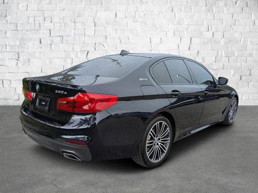2019 BMW 530e iPerformance