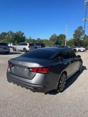Gun Metallic 2024 Nissan Altima 2.5 SL