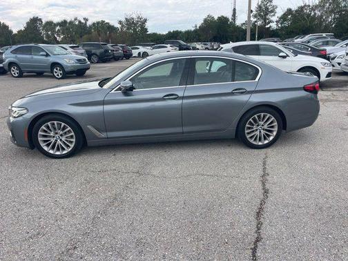 2021 BMW 530 530i