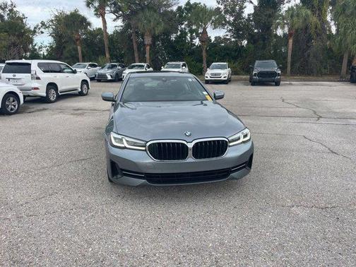 2021 BMW 530 530i
