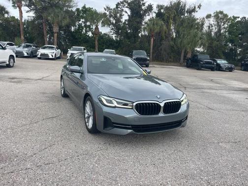 2021 BMW 530 530i
