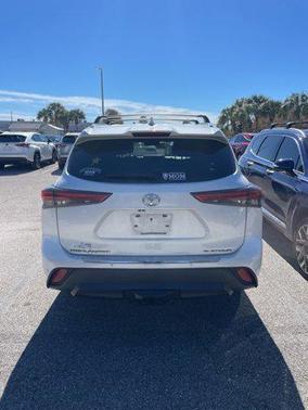 2020 Toyota Highlander Platinum