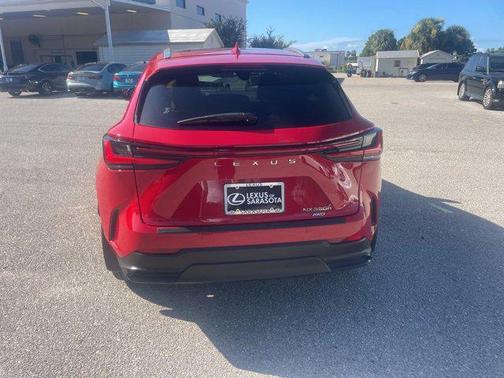 2025 Lexus NX 350h Luxury